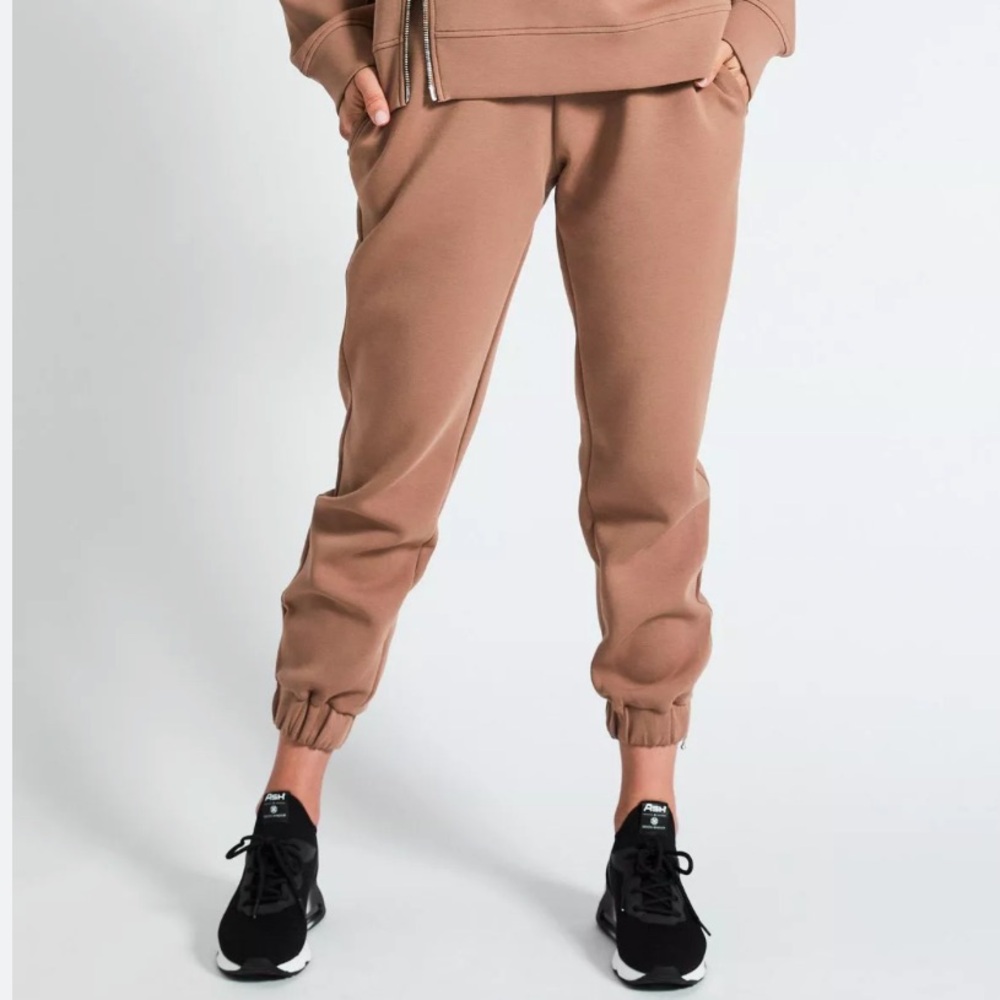 Devon Windsor Vida Sweatpants XL mocha NWT